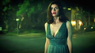 Alexandra Daddario In Mayfair Witches S01E02 #3