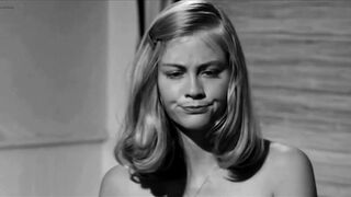 Cybill Shepherd’s Retro Black And White Plot In The Last Picture Show (1971) #4