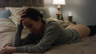 Elizabeth Reaser Backplot In Easy #3