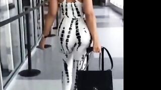 Delicia Cordon Ass Jiggle #1