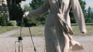 Kelly Reilly Jiggly Body In Yellowstone #1