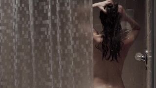 Keri Russell Showering In The Americans
