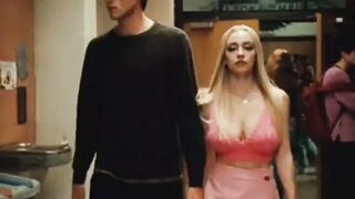 Is It Just Me Or Did Sydney Sweeney’s Plots Get Even Bigger? – From Euphoria