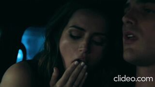 Ana De Armas Car-plot In Deep Water (2022) #4