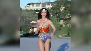 Lynda Carter – Wonder Woman