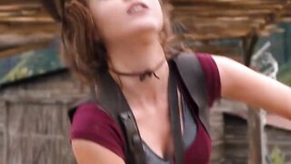 Karen Gillan Hotness In ‘Jumanji: Welcome To The Jungle’ #1