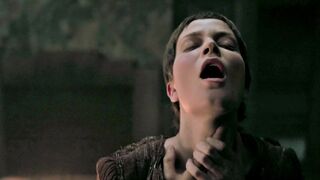 Sylvia Hoeks In See [S2E6-2021]: Flirty Aunty #4