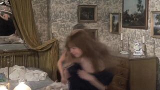 Madeline Smith & Ingrid Pitt – The Vampire Lovers #4