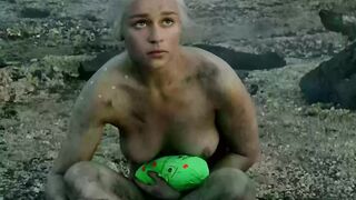 Emilia Clarke Nude Behind The Scenes Of Game Of Thrones