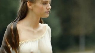 Noémie Schmidt Perfect Plot In ‘Versailles’ #3