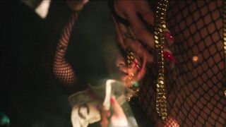 Rihanna – Pour It Up #3