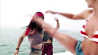 Jaime Pressly Hot Bikini Fight Plot In ‘DOA’