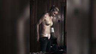 Yvonne Strahovski Sexy In He’s Out There #4