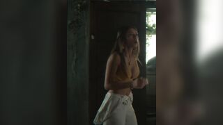 Mimi Keene’s Busty Plot In “Sex Education” S03E01