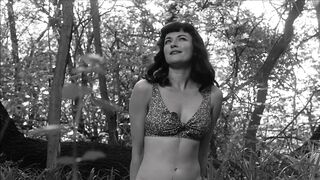 Gretchen Mol – The Notorious Bettie Page (2005) #1